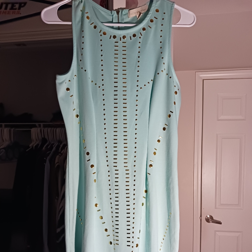 NICKI MINAJ light blue midi dress
